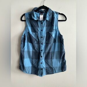 Patagonia women's blue checkered button-up sleeveless tank top L